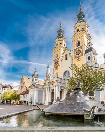 The cathedral of Bressanone with its piazza