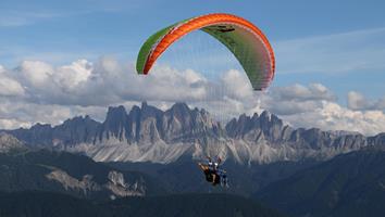 Parapendio nelle Dolomiti